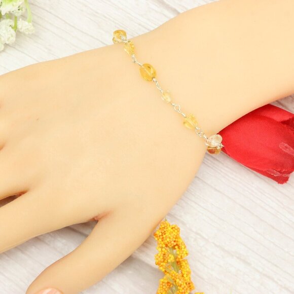 "Trendy Handmade Bracelet – A Thoughtful Gift for Girls & Women | UNVRC1392 - Picture 8 of 10